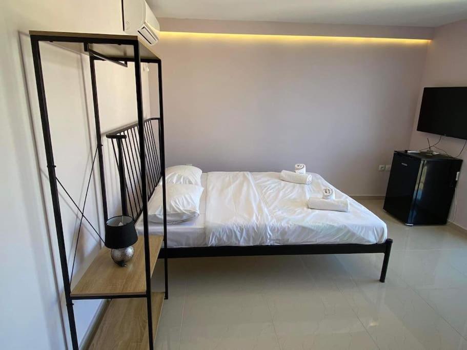 Lavrio 1Bdr Penthouse 7 Min On Foot From The Port Apartment Luaran gambar